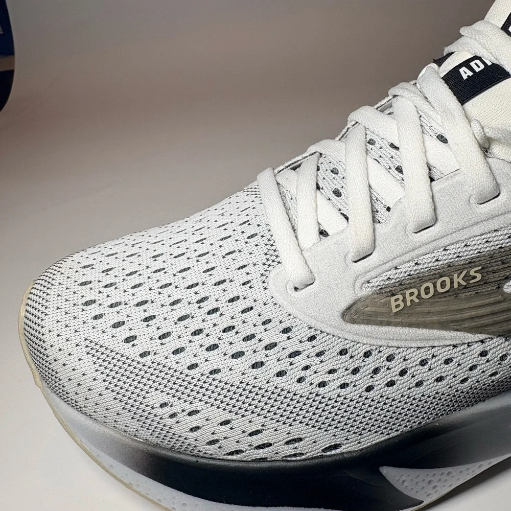Brand New Brooks Adrenaline GTS 24 in the box. Women's size 9 🔥🔥supreme comfort - Picture 9 of 15